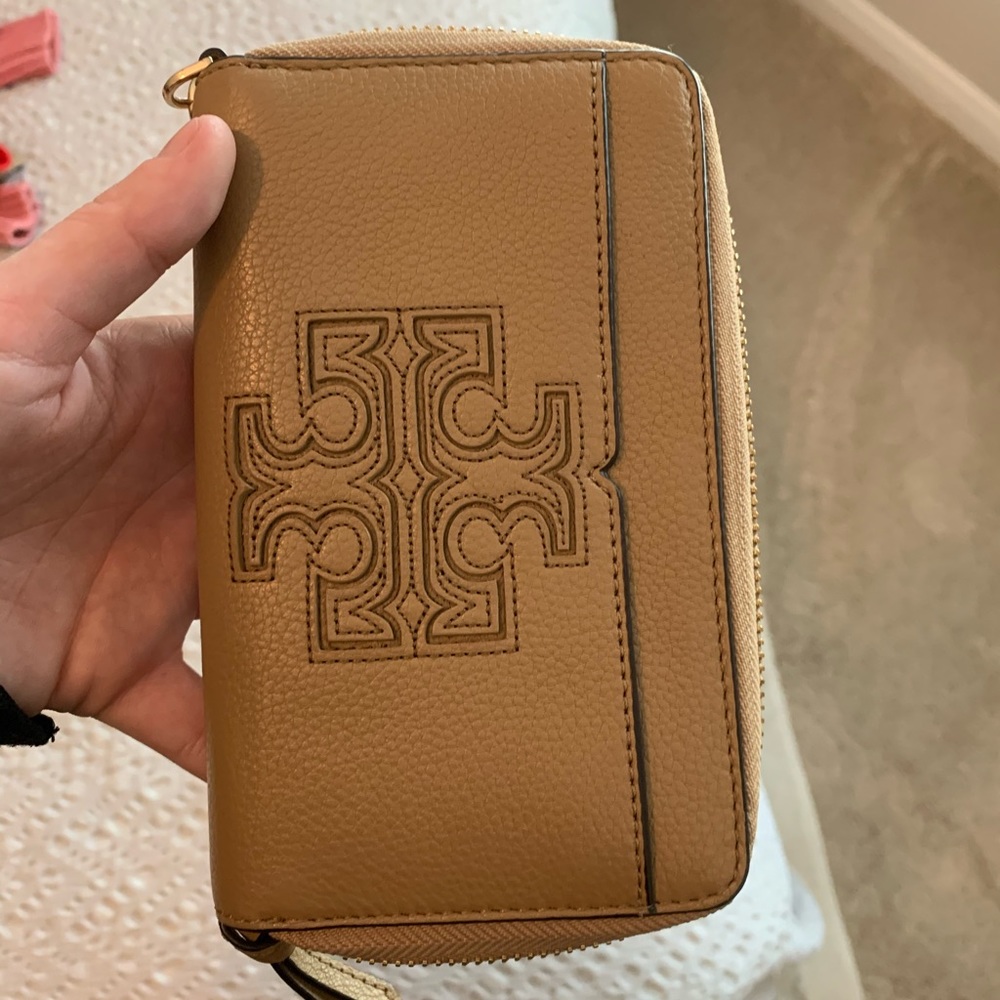 Tory Burch Tan Wallet Wristlet